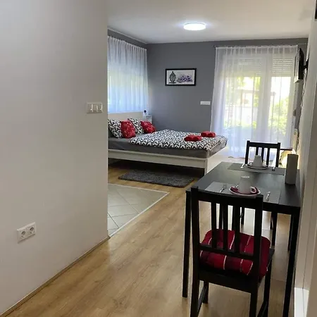 Vinka Apartman Heviz